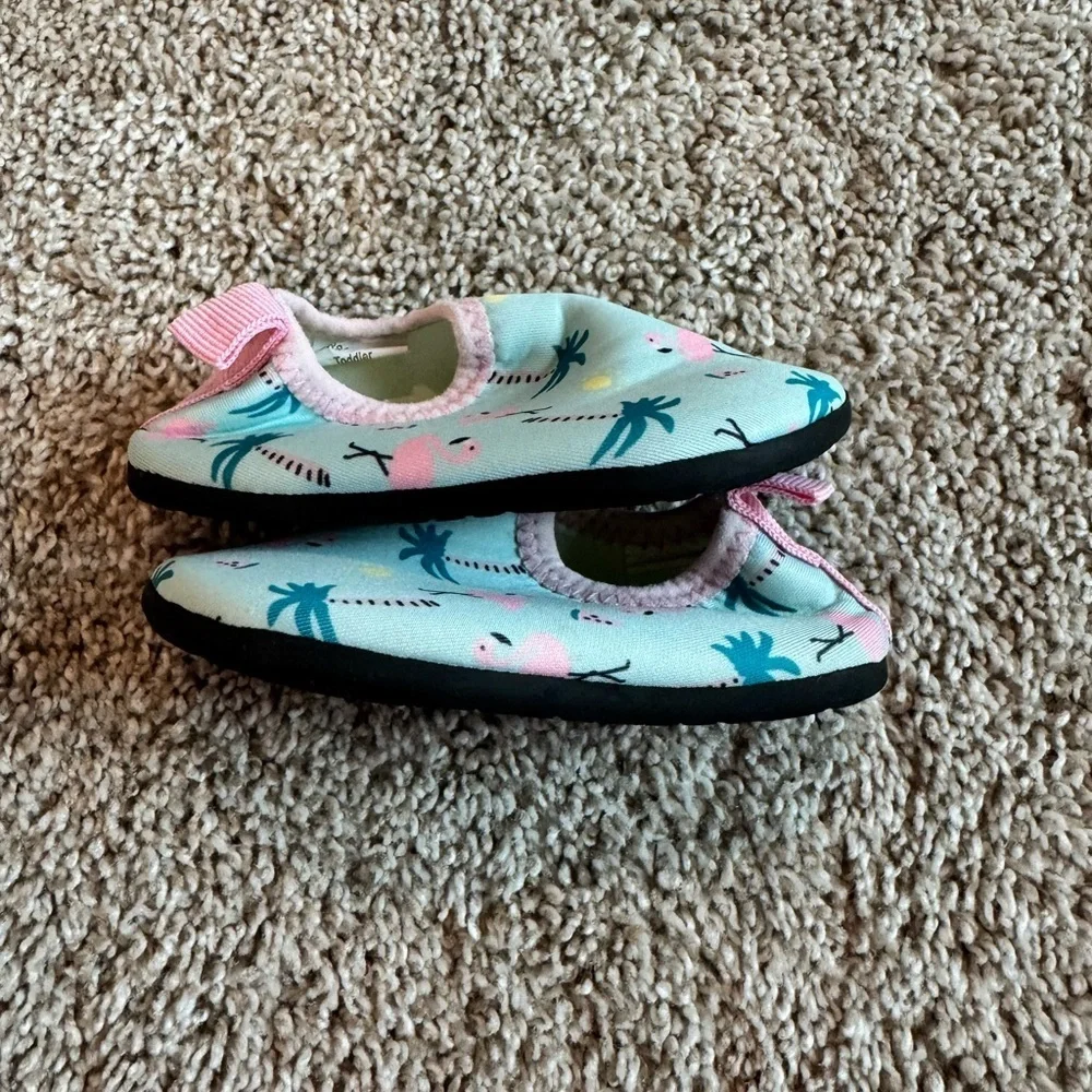 Girls slip on water shoes Pink & Blue Water Shoes with Flamingo Design size 5/6